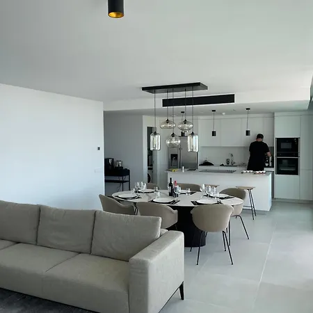 Higueron 5821 Apartment